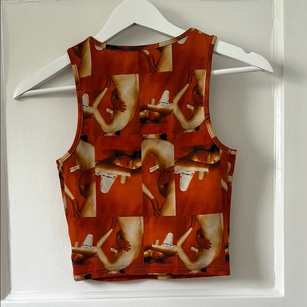 Tiger Mist Graphic Crop Top - Picture 4 of 5